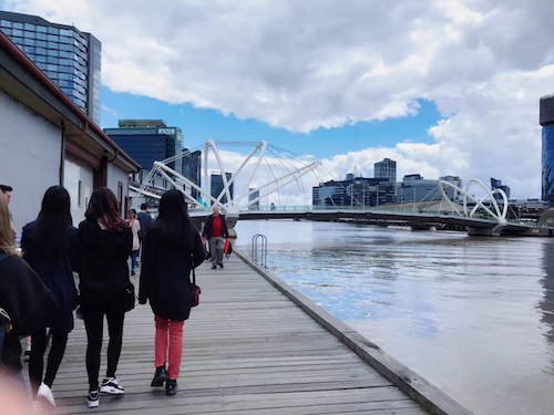 澳洲留学diy申请,澳洲留学一年费用,澳洲公共假期